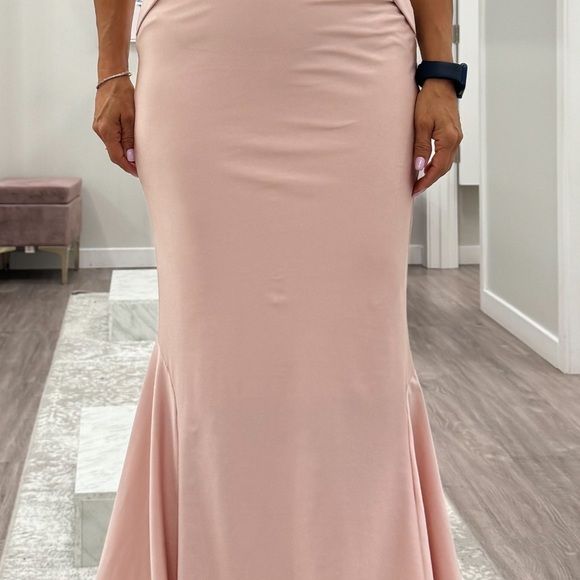 Dresses & Skirts - BARI JAY MAXI DRESS, Never worn